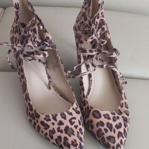 Jaclyn Smith Leopard Print Lace-Up Pointed Toe Gladiator Style Pumps Sz 11